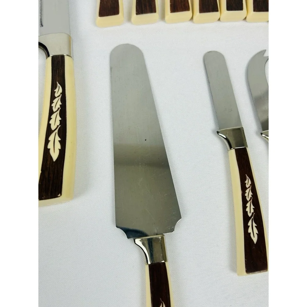 Regent Sheffield Silverware Set Vintage MCM Leaf Pattern 18pc Knives Serving Set